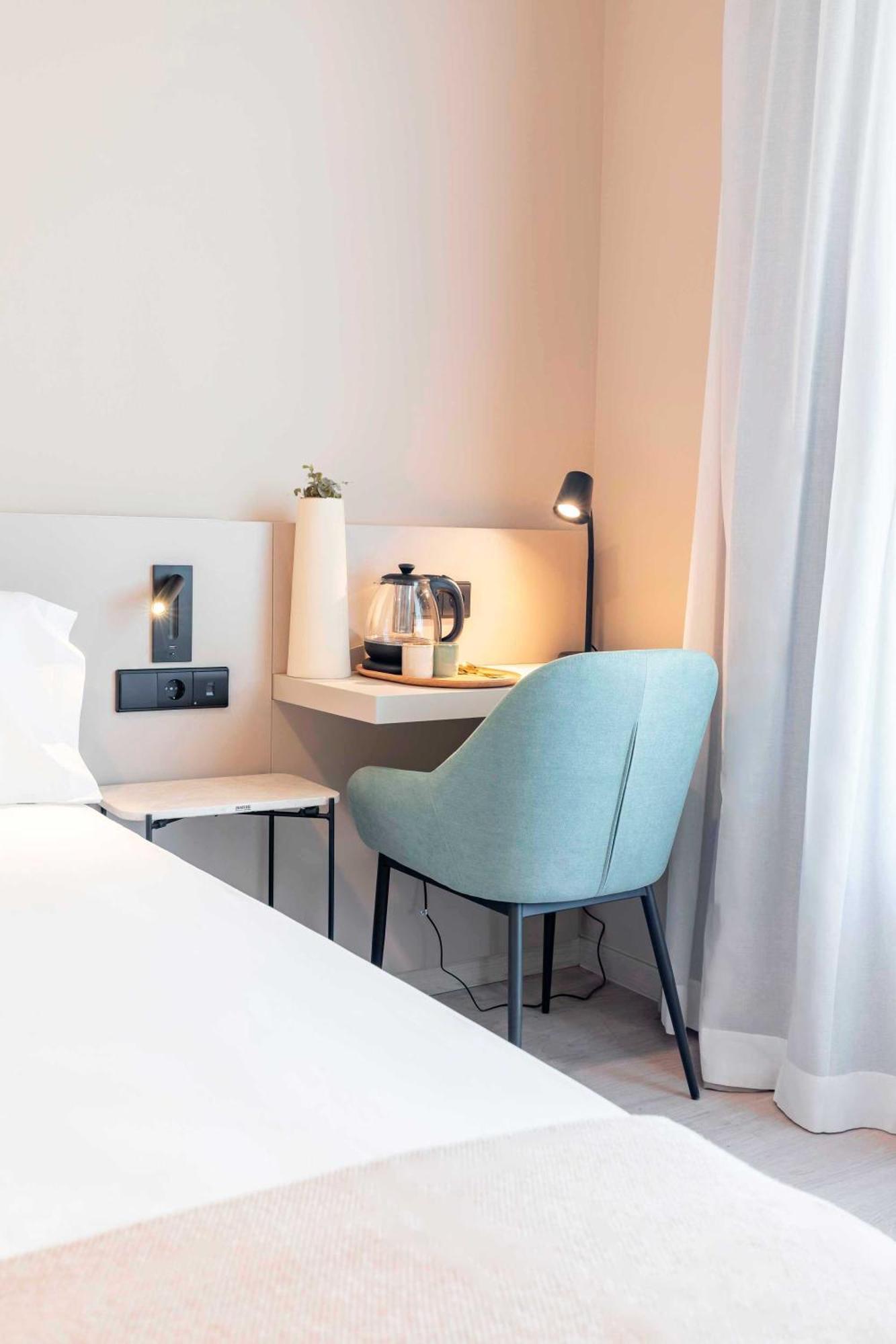 Hq Arena Hotel Valencia Exteriör bild