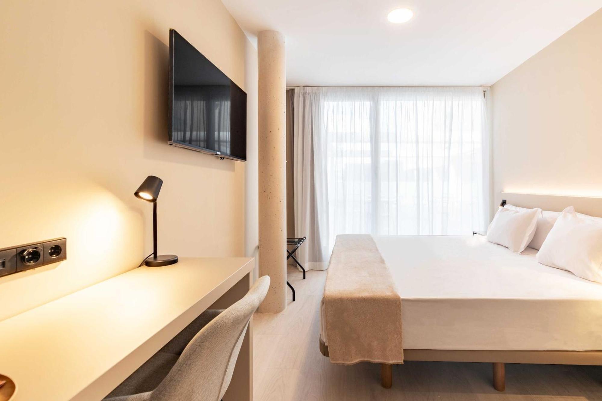 Hq Arena Hotel Valencia Exteriör bild